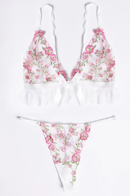 Women's Casual Outfit White Flower Embroidery Lingerie Set