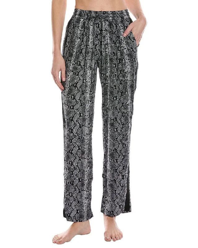 Women's Work Outfit For The Office Walker&Wade Jetset Jogger Pant