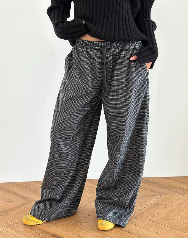 Comfortable Women's Clothing Sasari Oversize Trouser in Check Navy