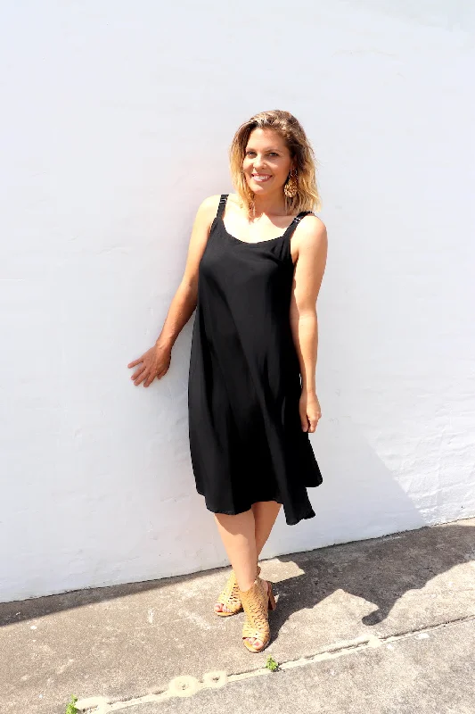 Trend Alert Short Swing Dress In Black
